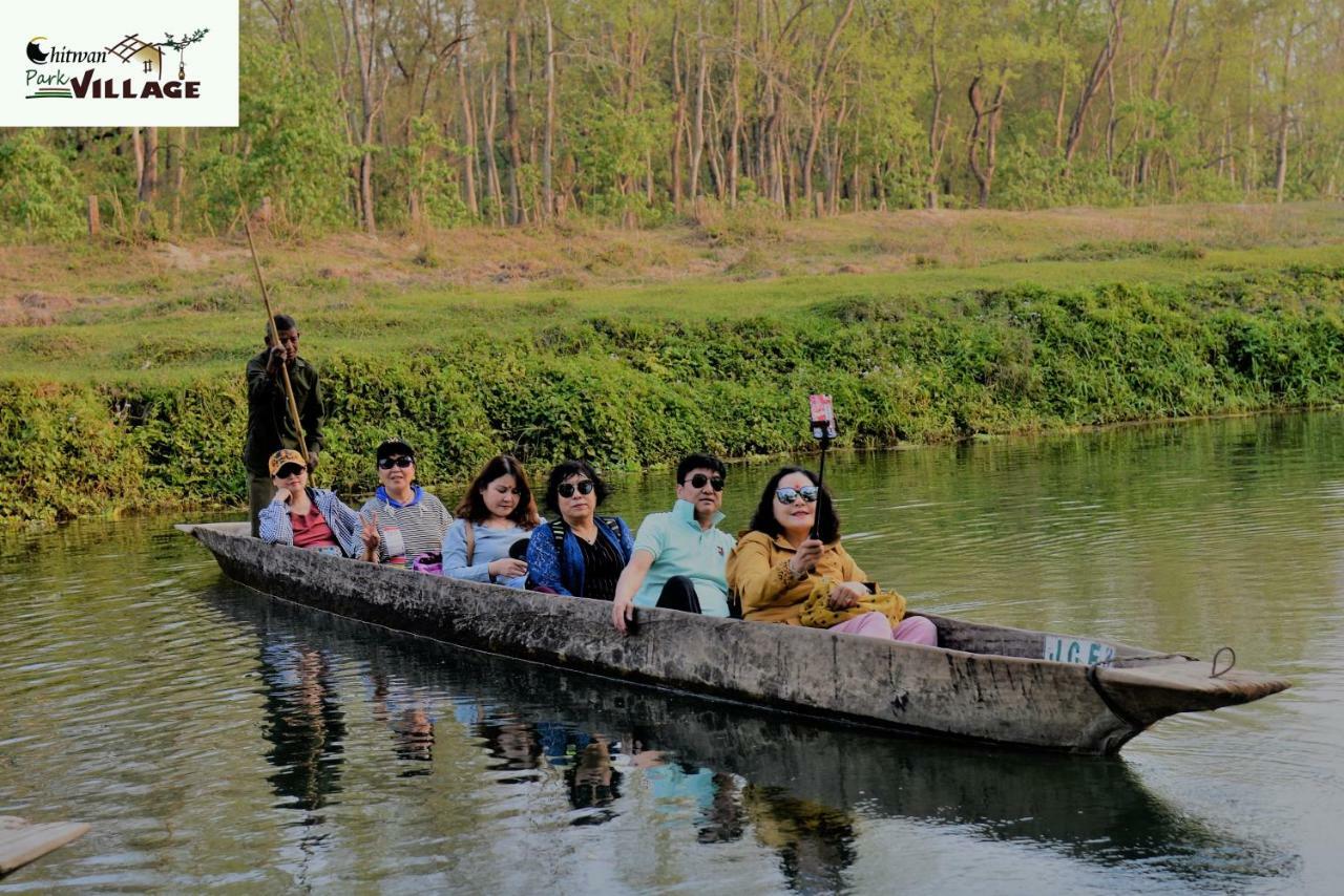 Chitwan Park Village Sauraha Exterior foto